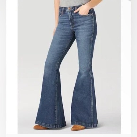 Wrangler Blue Flare & Wide Leg Jeans - Picture 3 of 6